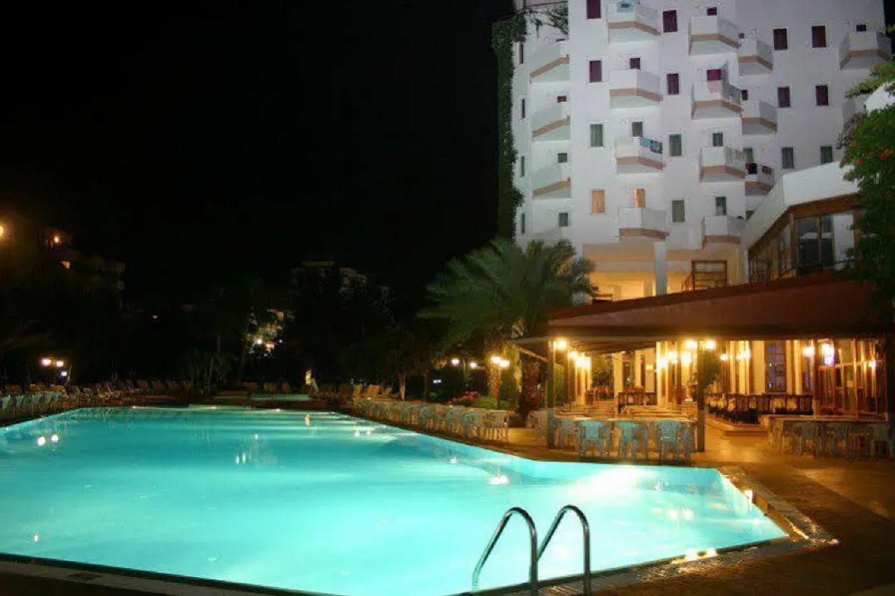 מהמוטלר Green Peace Hotel מראה חיצוני תמונה