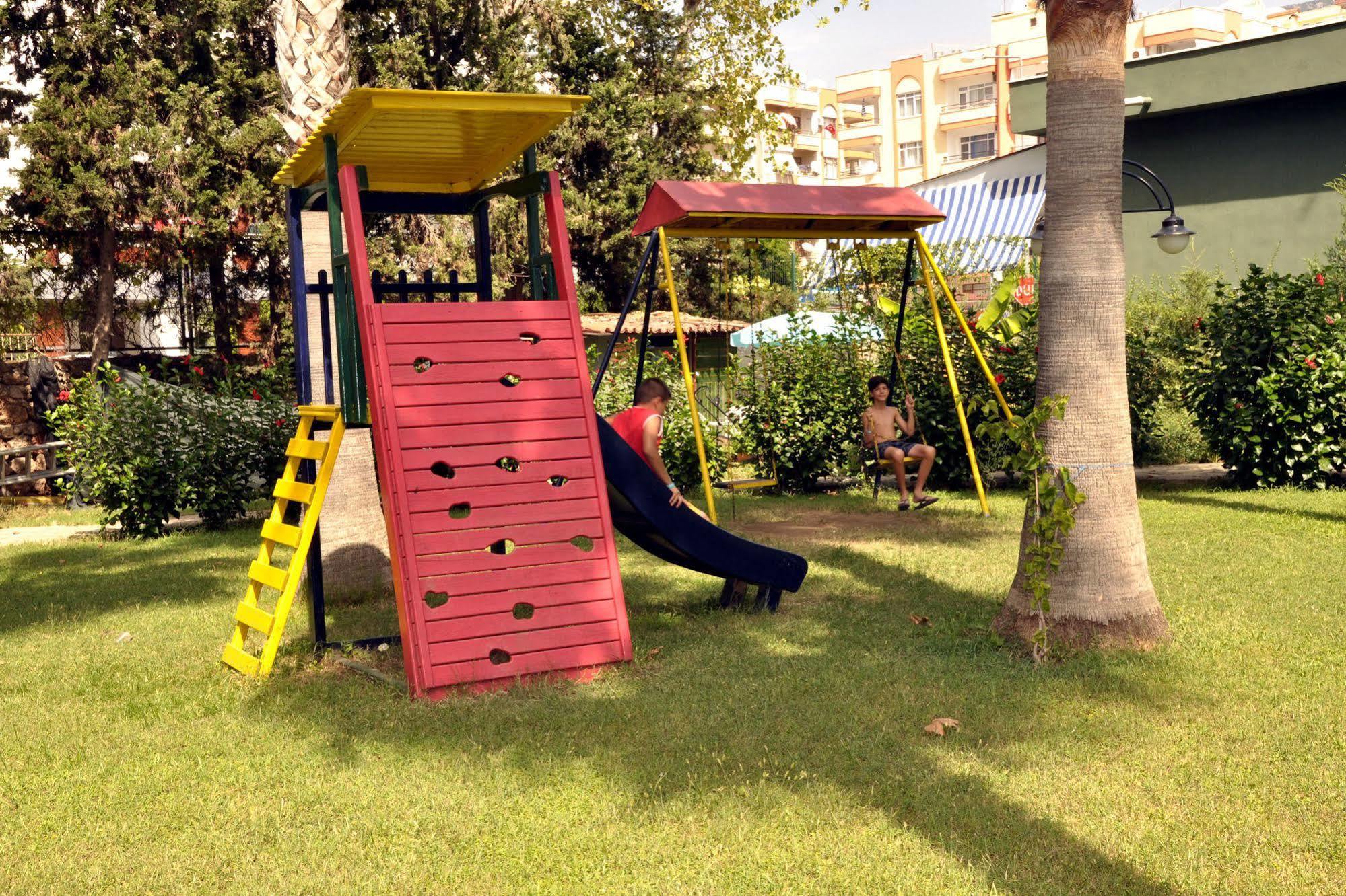 מהמוטלר Green Peace Hotel מראה חיצוני תמונה